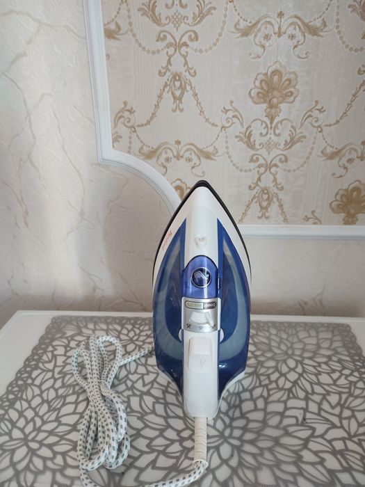 Праска Tefal Virtuo з Німеччини.