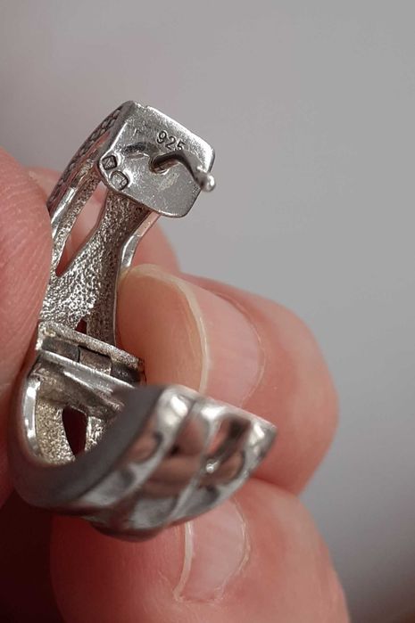 Brincos vintage prata maciça e zircónias ESPRIT