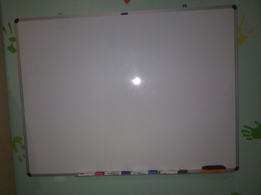 Магнитная доска White board 120/90cm. Продажа по месту!!!