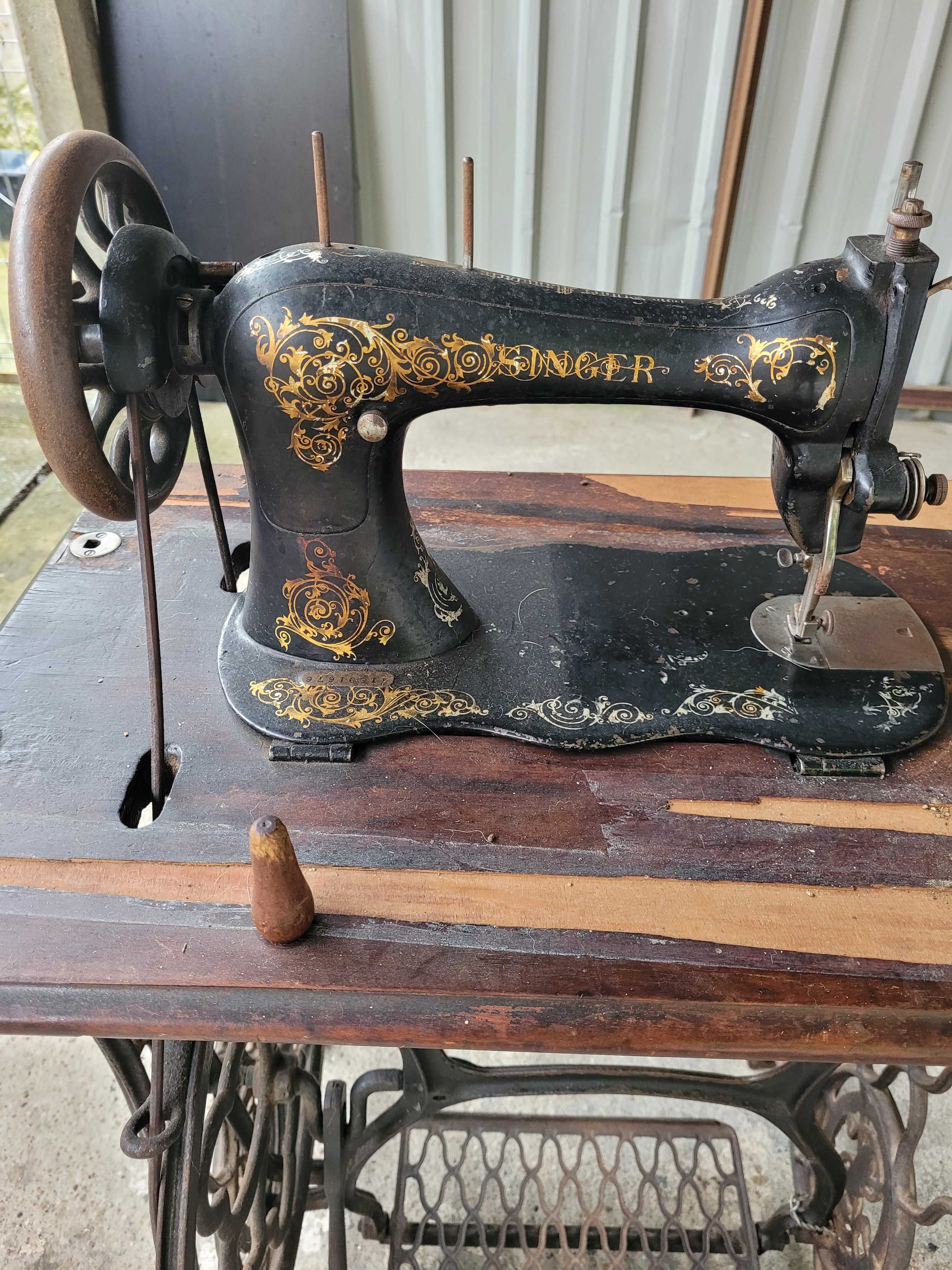 vendo máquina de costura antiga