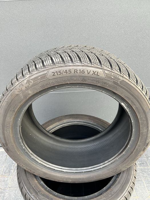 Opony zimowe Barum Polaris 5 215/45 R16 V XL
