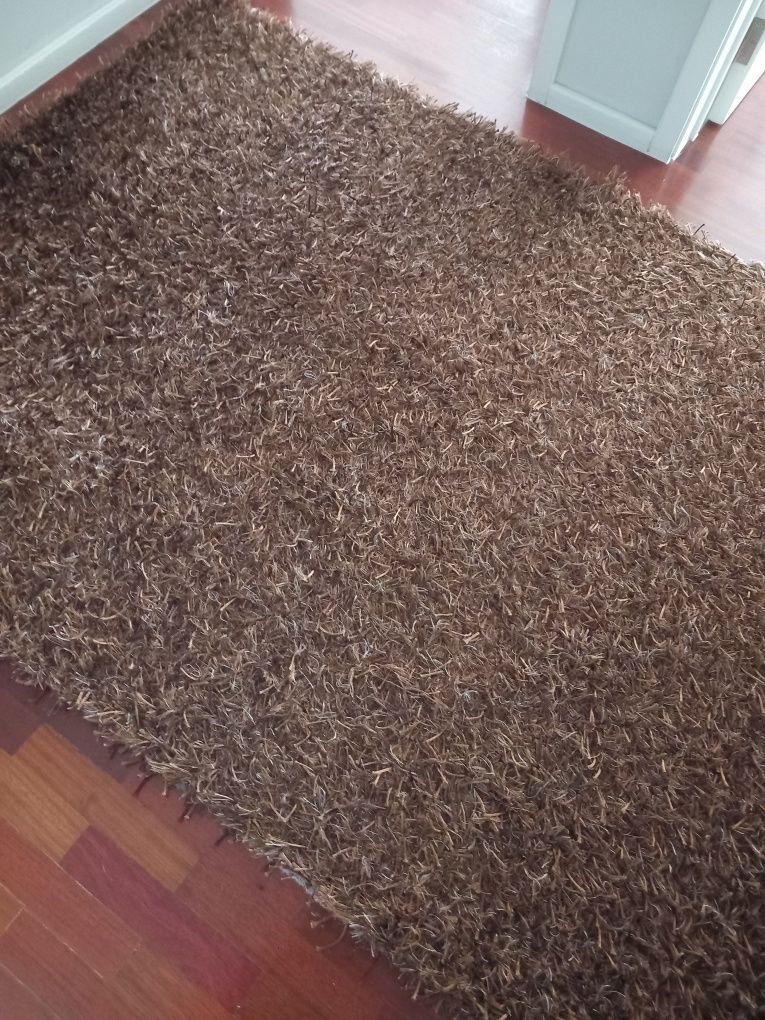 Carpete Castanho com Beje e Dourado 2,00*1,40 Lindíssima