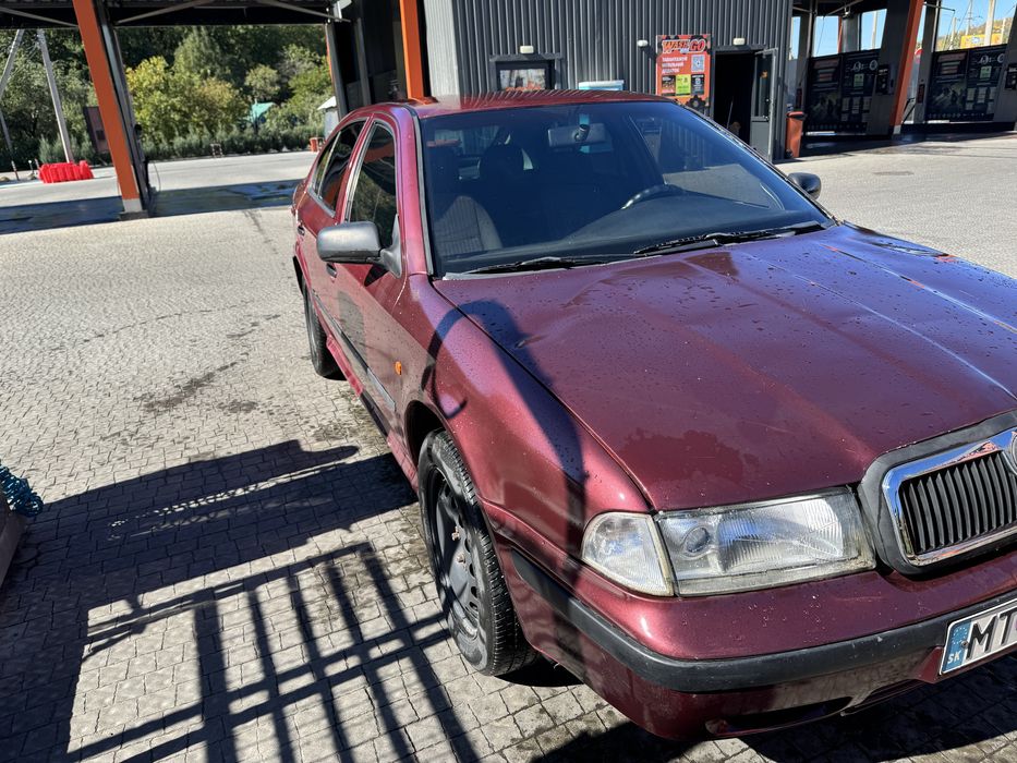 Шкода актавиа(1.6АЕЕ