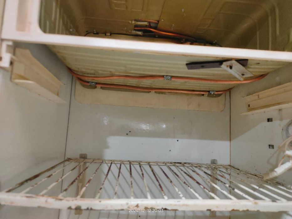 Продам холодильник днепр 2