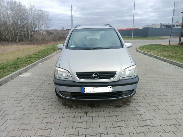Opel Zafira a 2.0 dti super stan