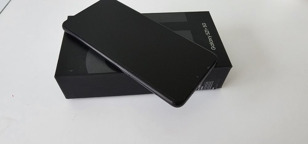 Samsung Galaxy s21 plus