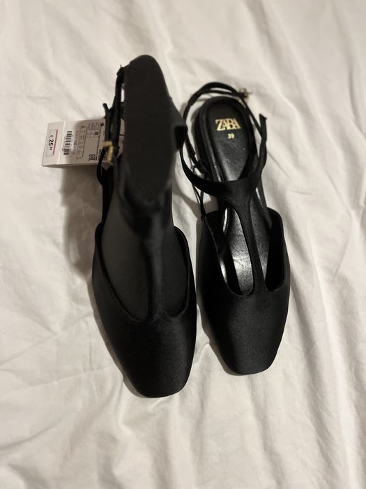 Sapatos  acetinado  zara