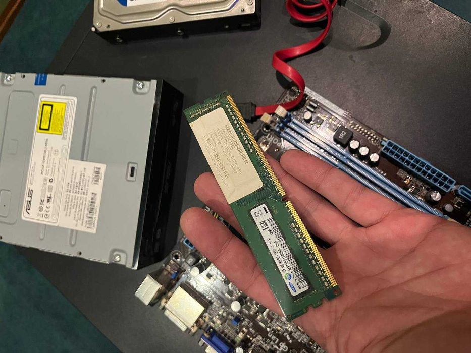 AMD Athlon II X2 270, БП VINGA400, ASUS m5a78l-m le, SamsungDD3 4 1600