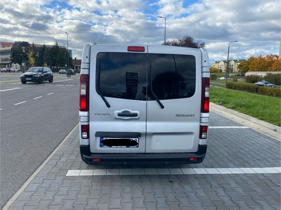 Renault Trafic 3, 9 osobowy