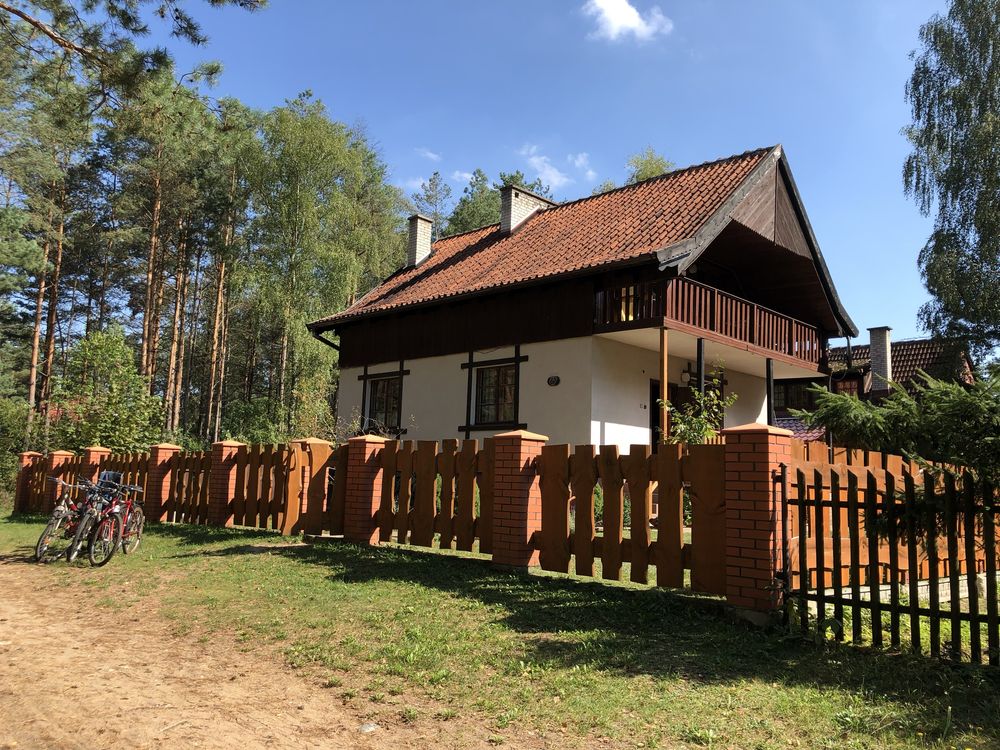 Dom letnisowy na Mazurach, Kotkowo, w lesie niedaleko jeziora Gil
