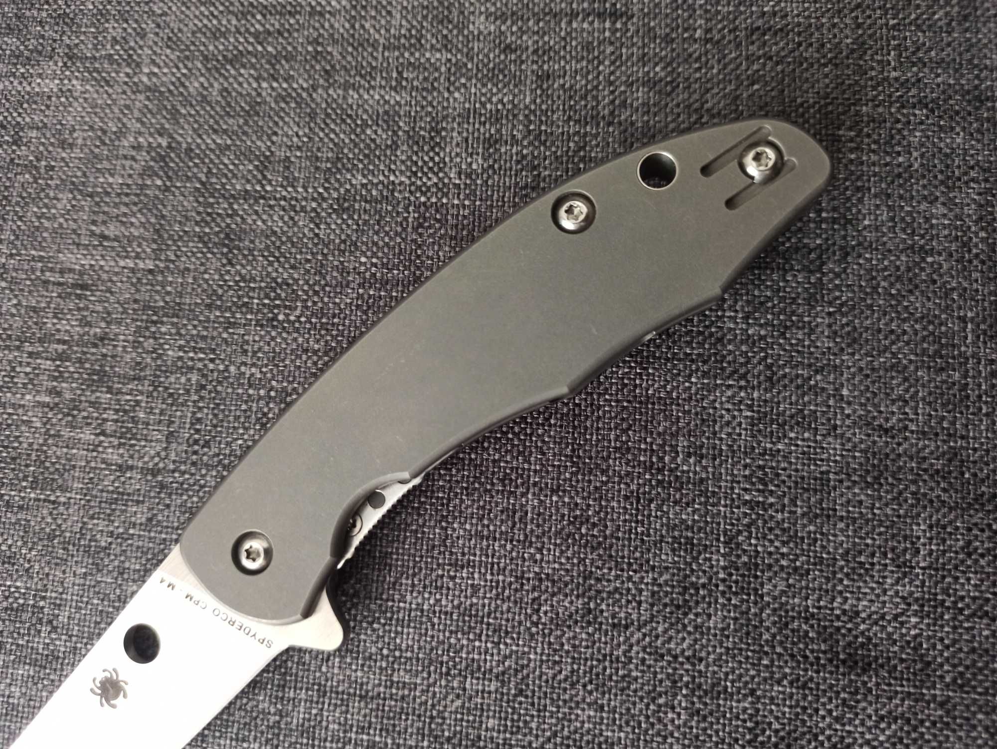 Nóż Spyderco Mantra 2