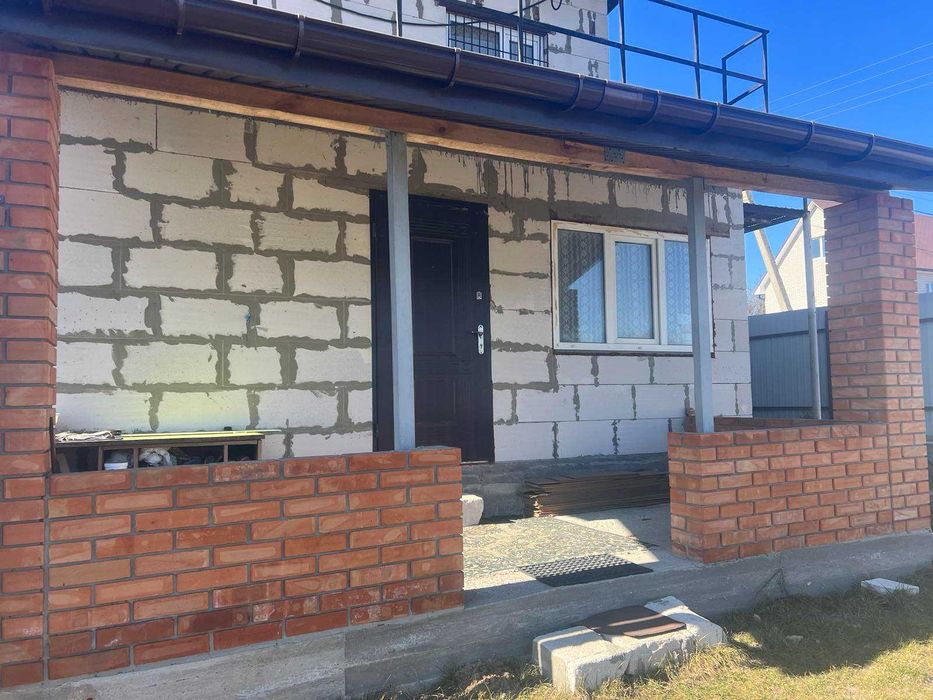 Продам дачу с. Липовий скиток 80м2 , комунікаціі, поруч озеро