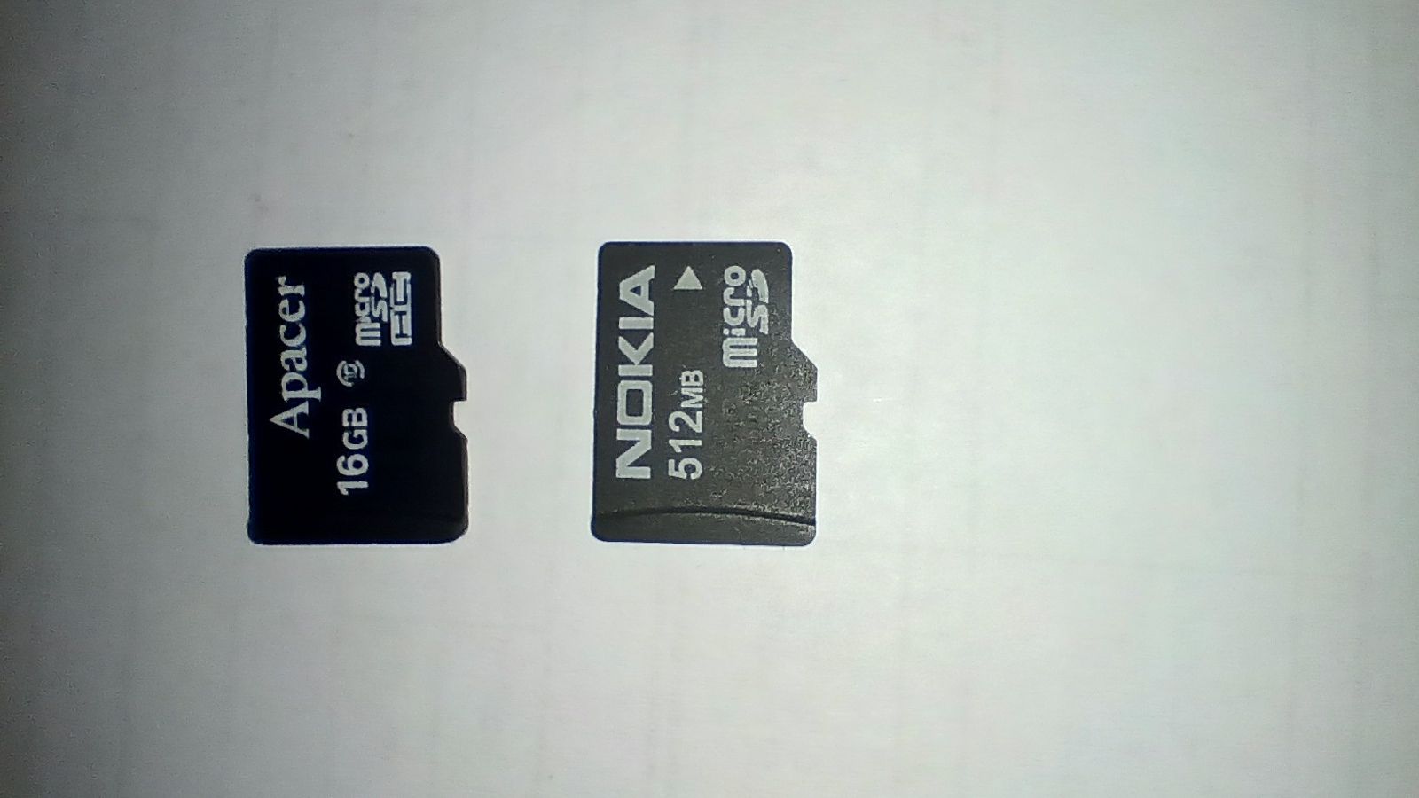 Карта памяти "Apacer" 16GB class 10 и Nokia 512mb.