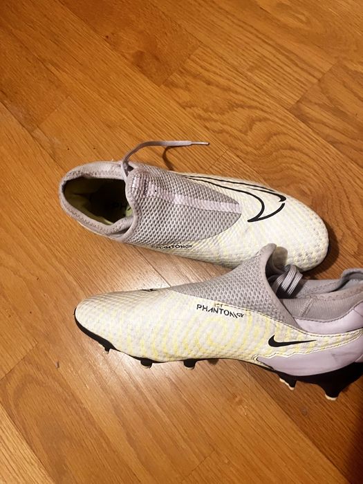 Chuteira nike phantom gx academy tamanho 40