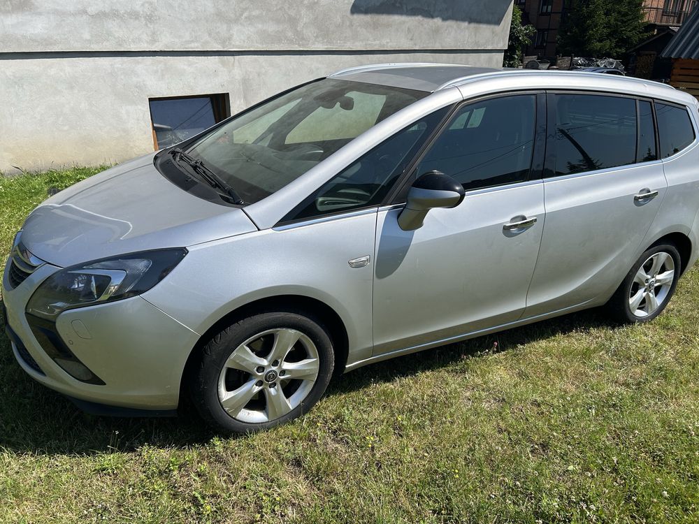 Opel Zafira Cosmo
