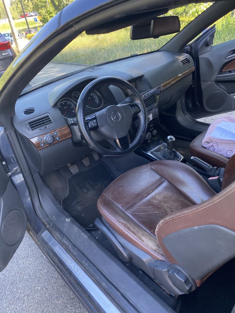 Kabriolet Opel Astra H 2007