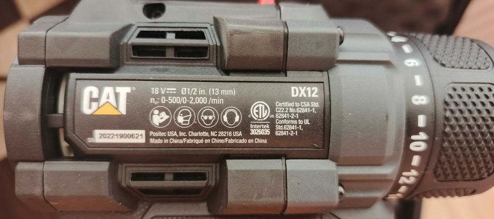 Акумуляторний інструмент CAT DX12K – дриль та шуруповерт (комбо-набір)