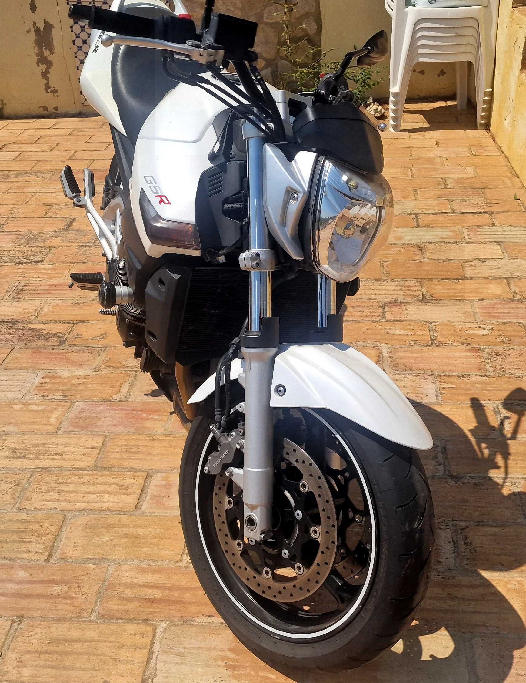 Suzuki gsr 600 95cv
