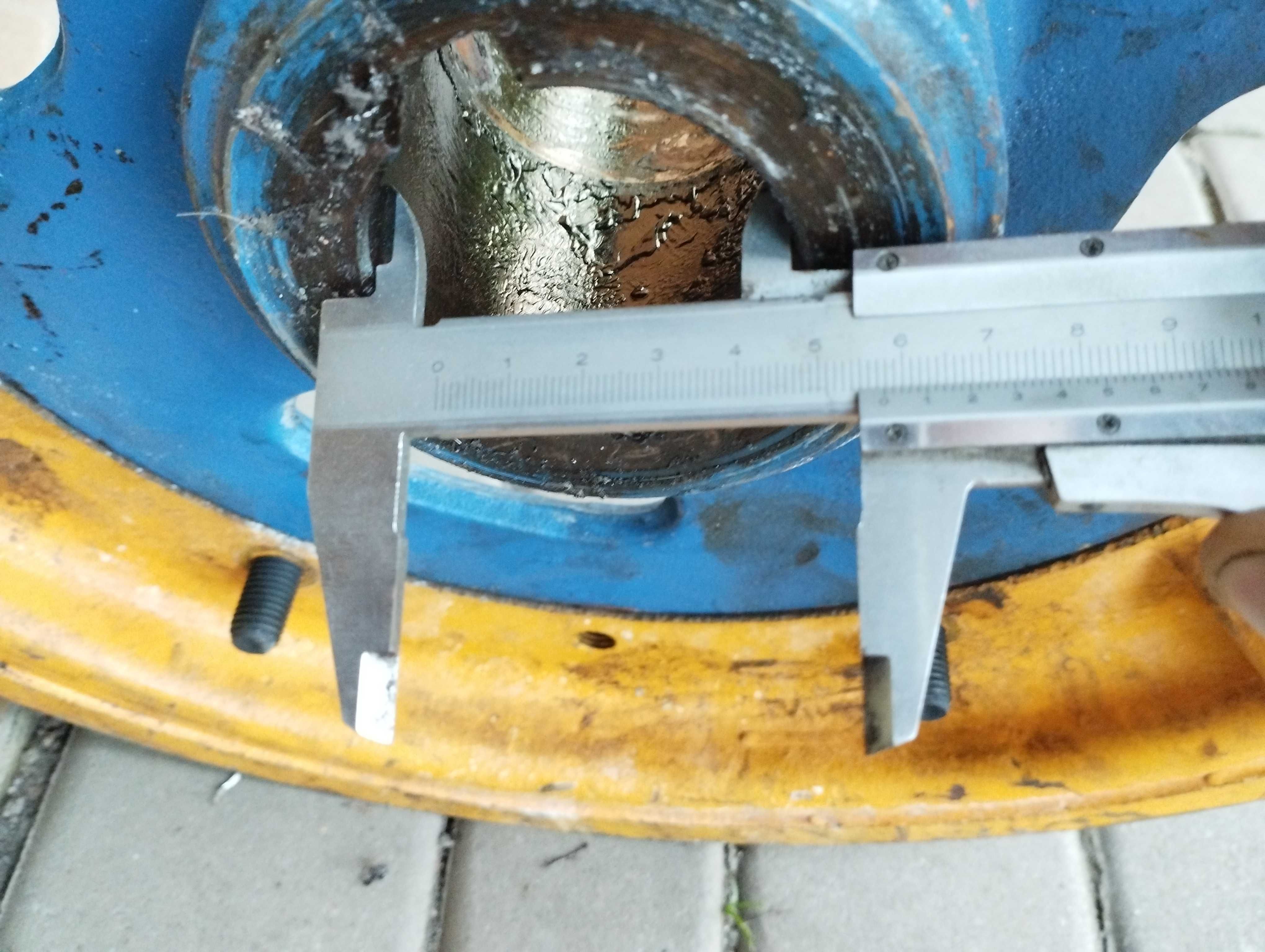 Koło pasowe / zamachowe 485 mm na 4 paski np jako podstawa parasola