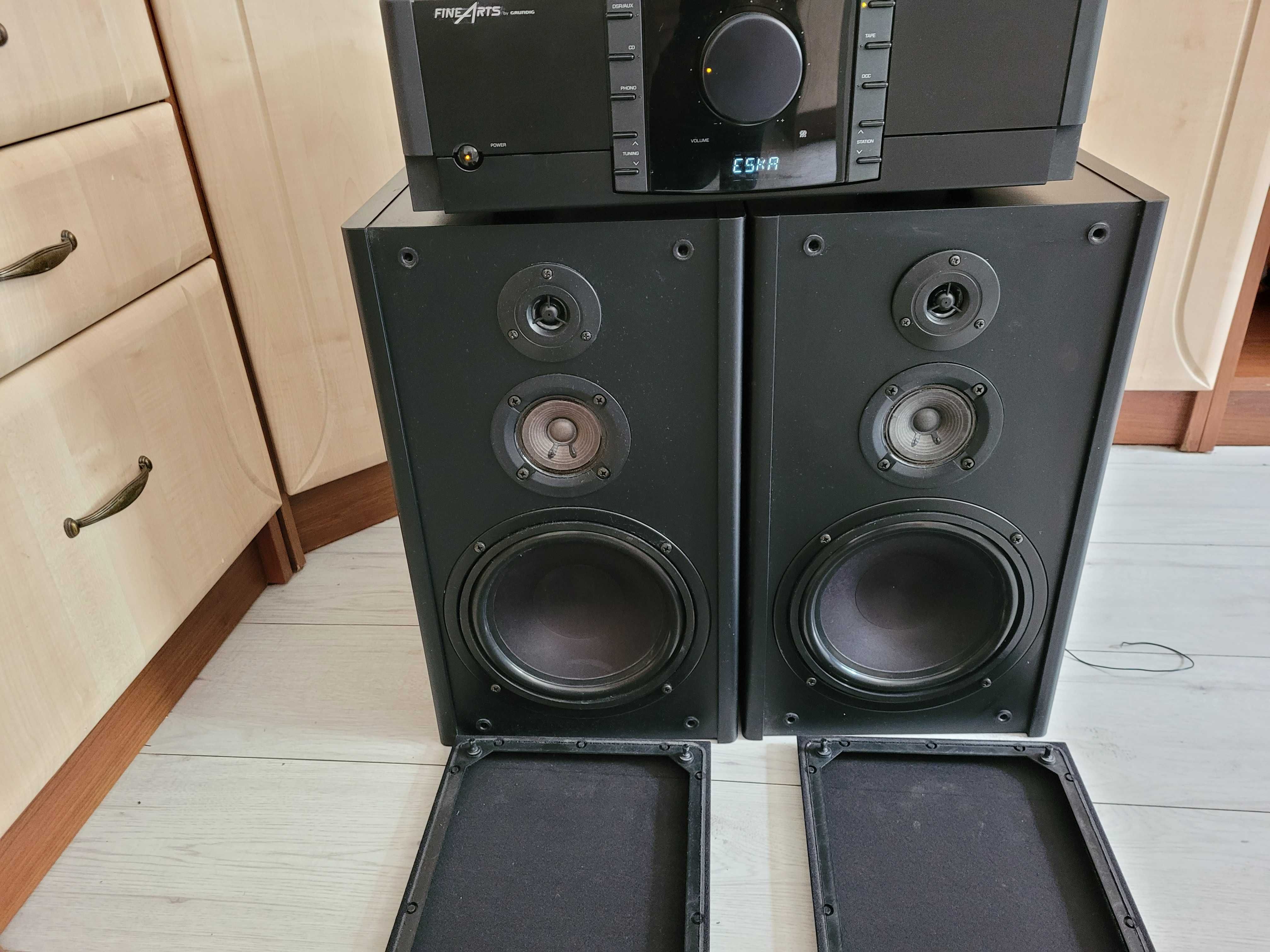 Amplituner Fine Arts  GRUNDIG plus kolumny