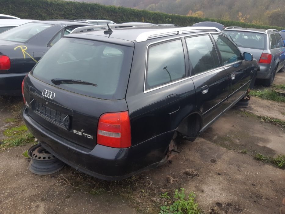 Audi A4 części blacharskie mechaniczne silnik skrzynia