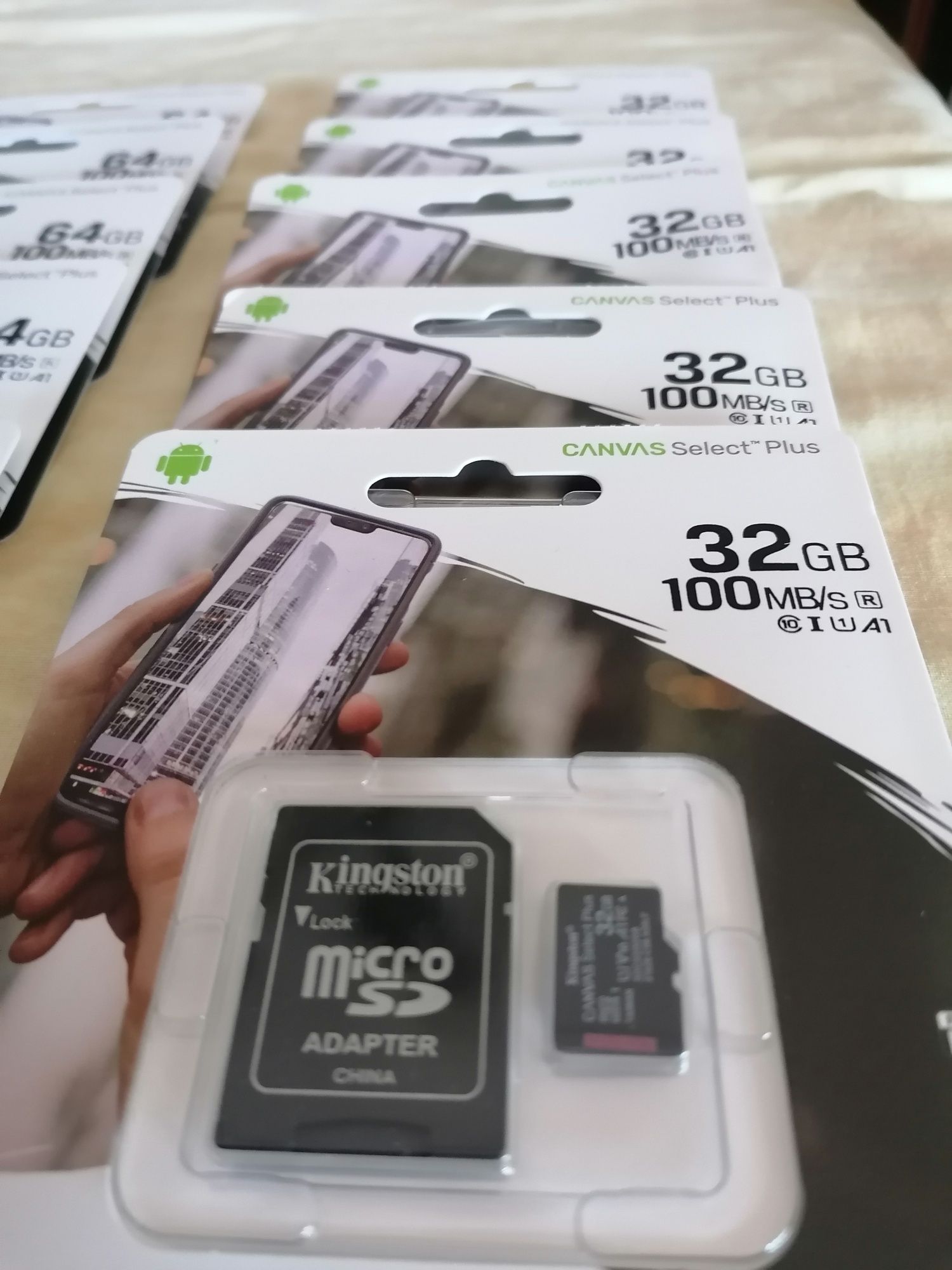 Cartões de Memória Kingston 32 GB - novos