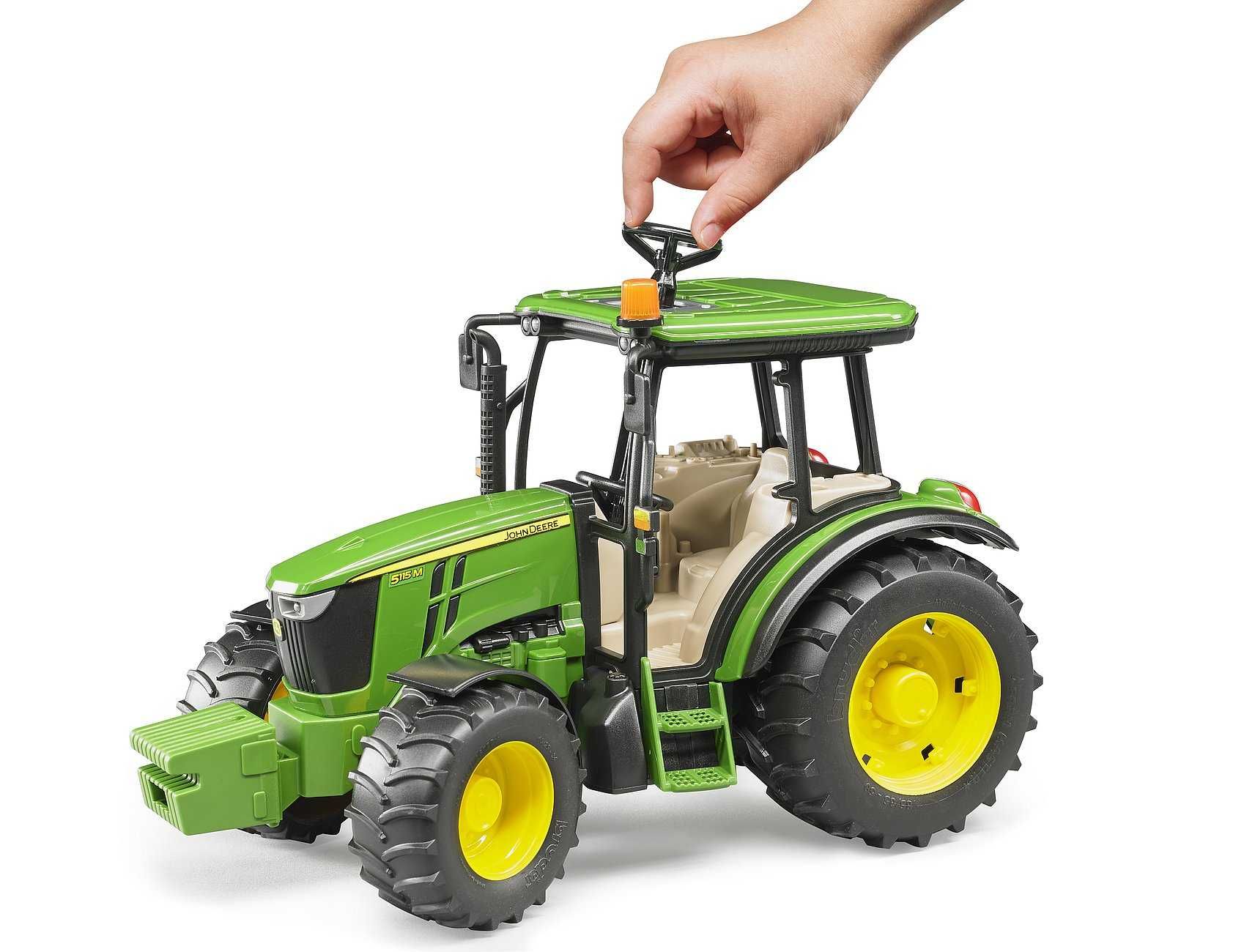 Bruder 02106 Ciągnik John Deere 5115 M