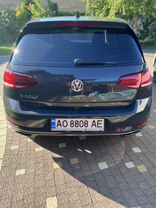 Volkswagen e-golf 36kwt. official