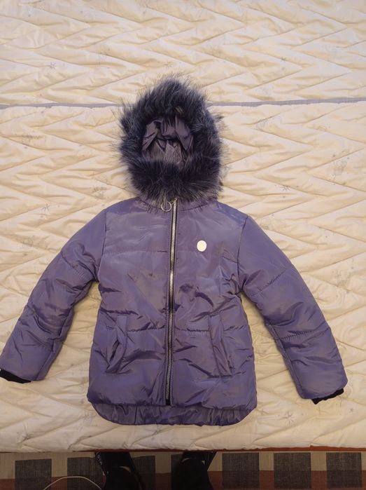 Курточка на девочку