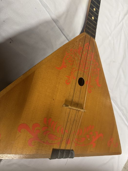 Balalajka mandolina instrument