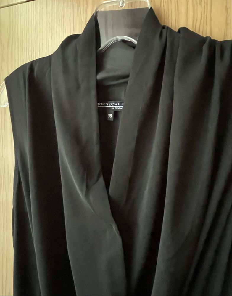 Czarna sukienka Top secret