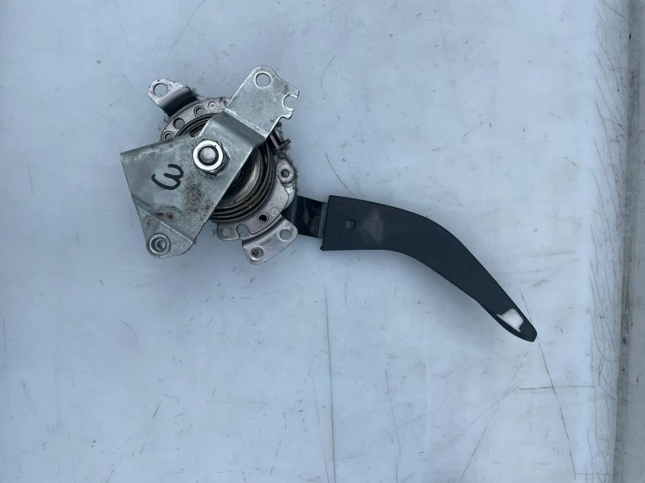 MECHANIZM REGULACJI FOTELA GÓRA DÓŁ LEWY AUDI A3 8P 3D 8316564L  8P0881253
