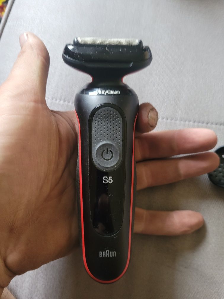 Witam sprzedam maszynkę do golenia braun s5
