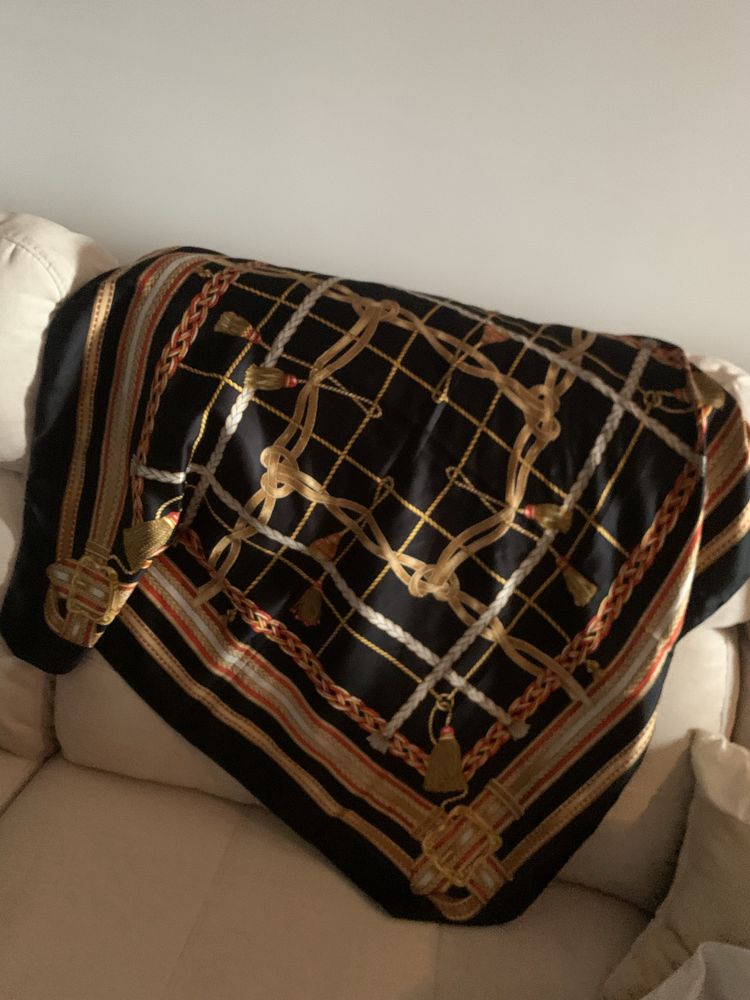 ELcharpe Chanel, tons de castanho