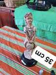 Estatueta menina