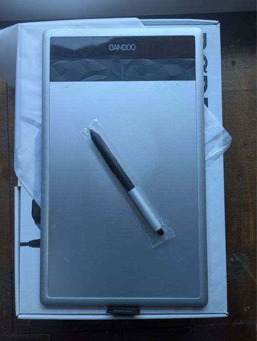 Графічний планшет Wacom Bamboo CTH-670