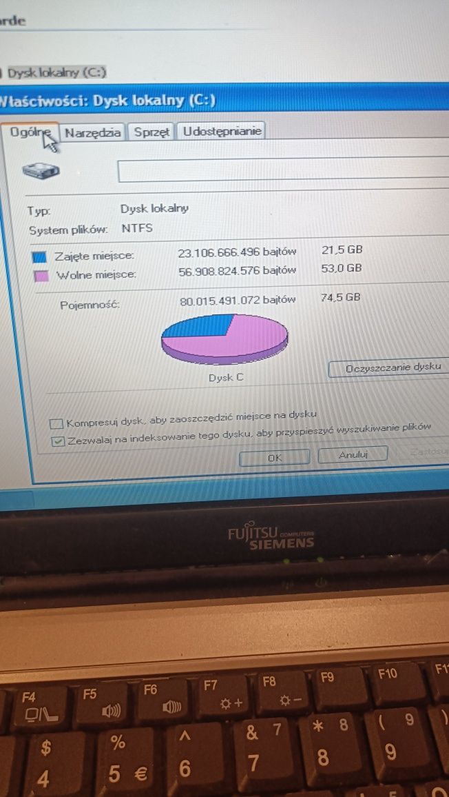 Stary sprawny laptop Fujitsu Siemens