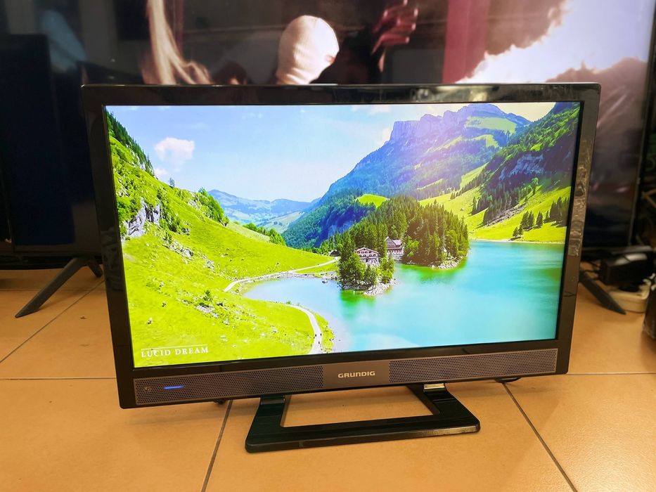 Телевізор Grundig 22 VLE 4520 BM  Без смарту