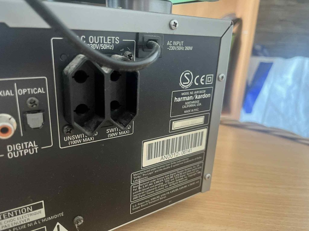 Amplituner + dvd harman Kardon AVR 130