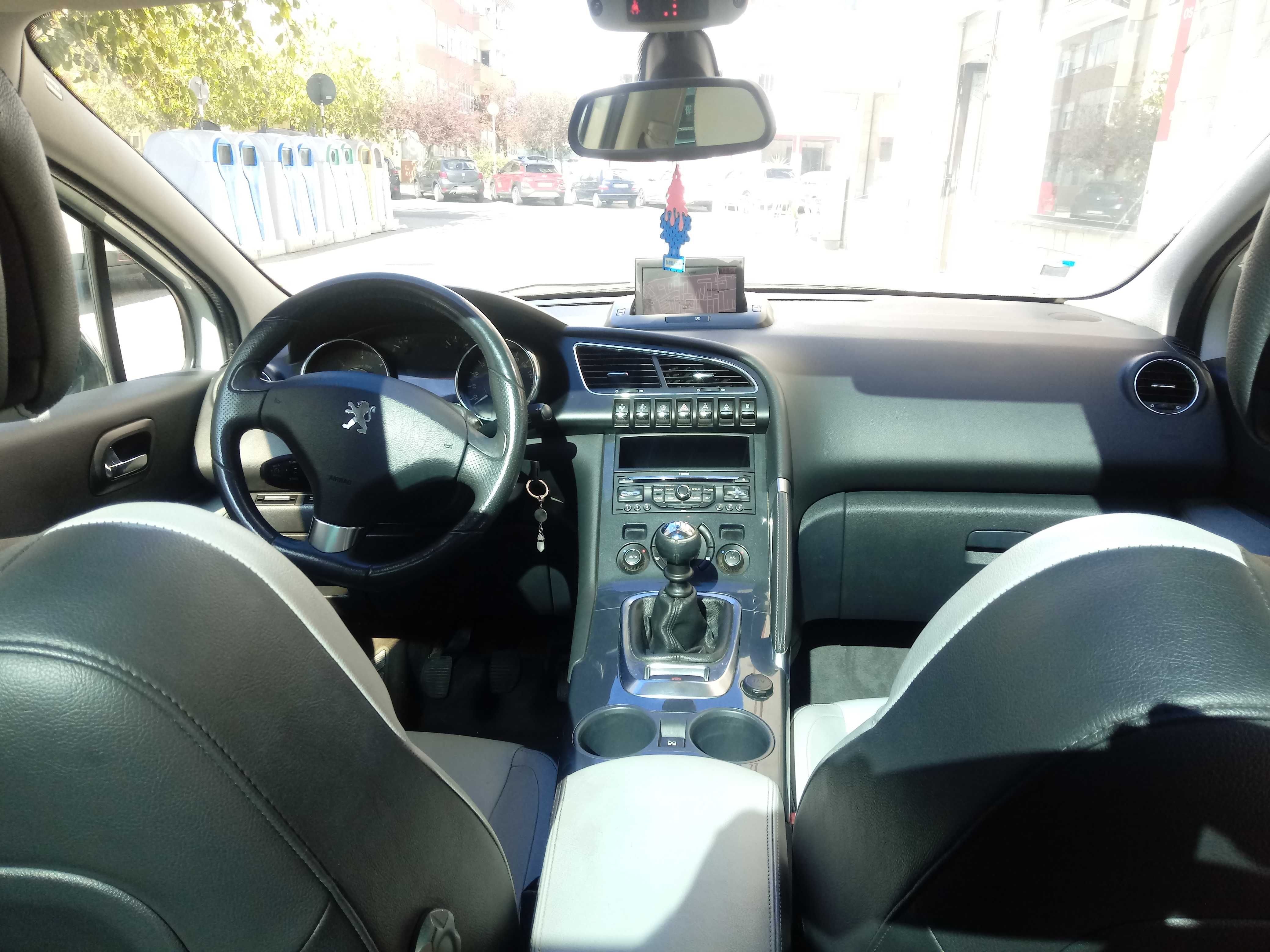 Peugeot 3008 edição Roland Garros | 1.6 HDI | Caixa Manual