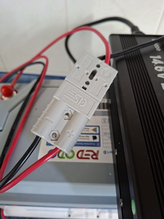 Redodo 14,6V 20A LiFePO4 зарядний пристрій для акумулятора