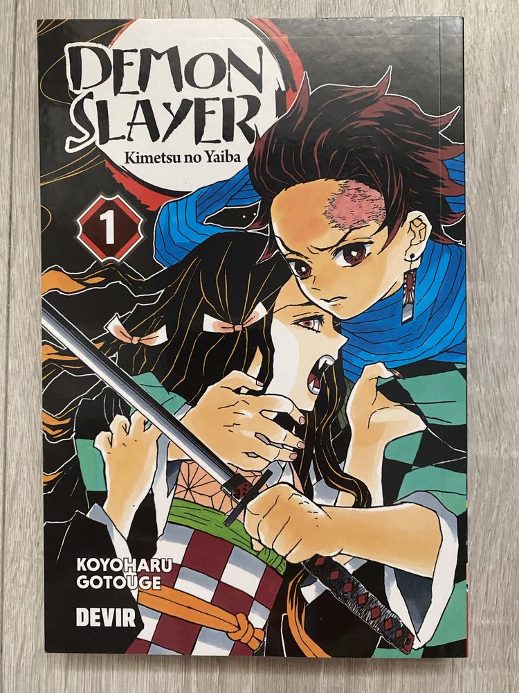 Mangá-Kimetsu no Yaiba/Demon Slayer (volume 1)