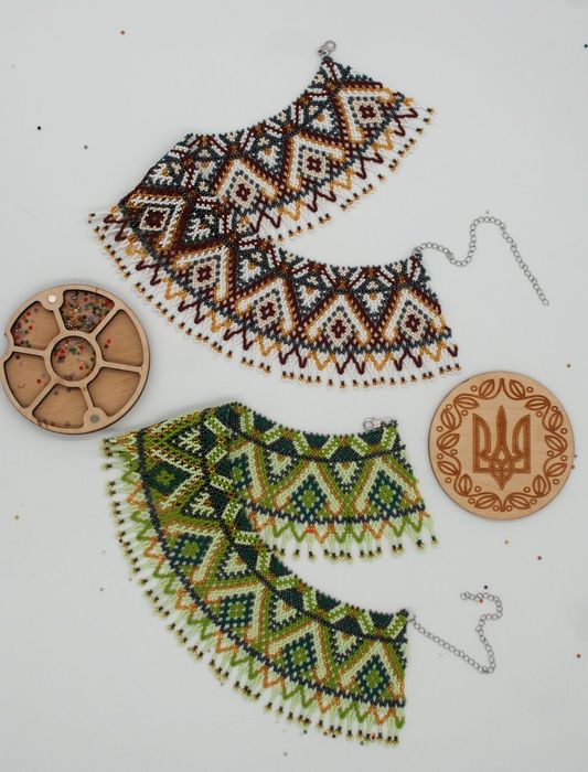 Елегантне намисто силянка ручної роботи з чеського бісеру Preciosa