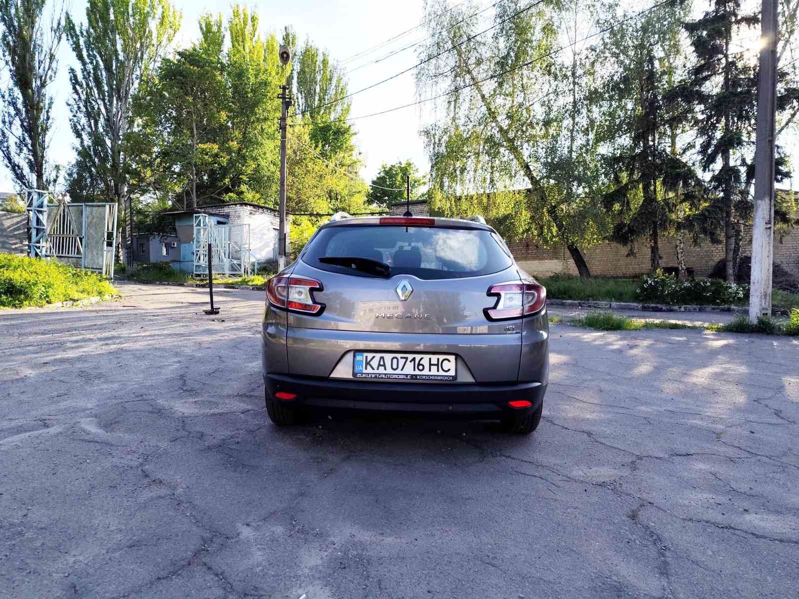 Рено Меган 2014 рік