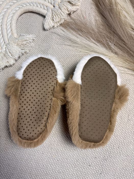 Kapcie świąteczne Pepco rozmiar 23cm