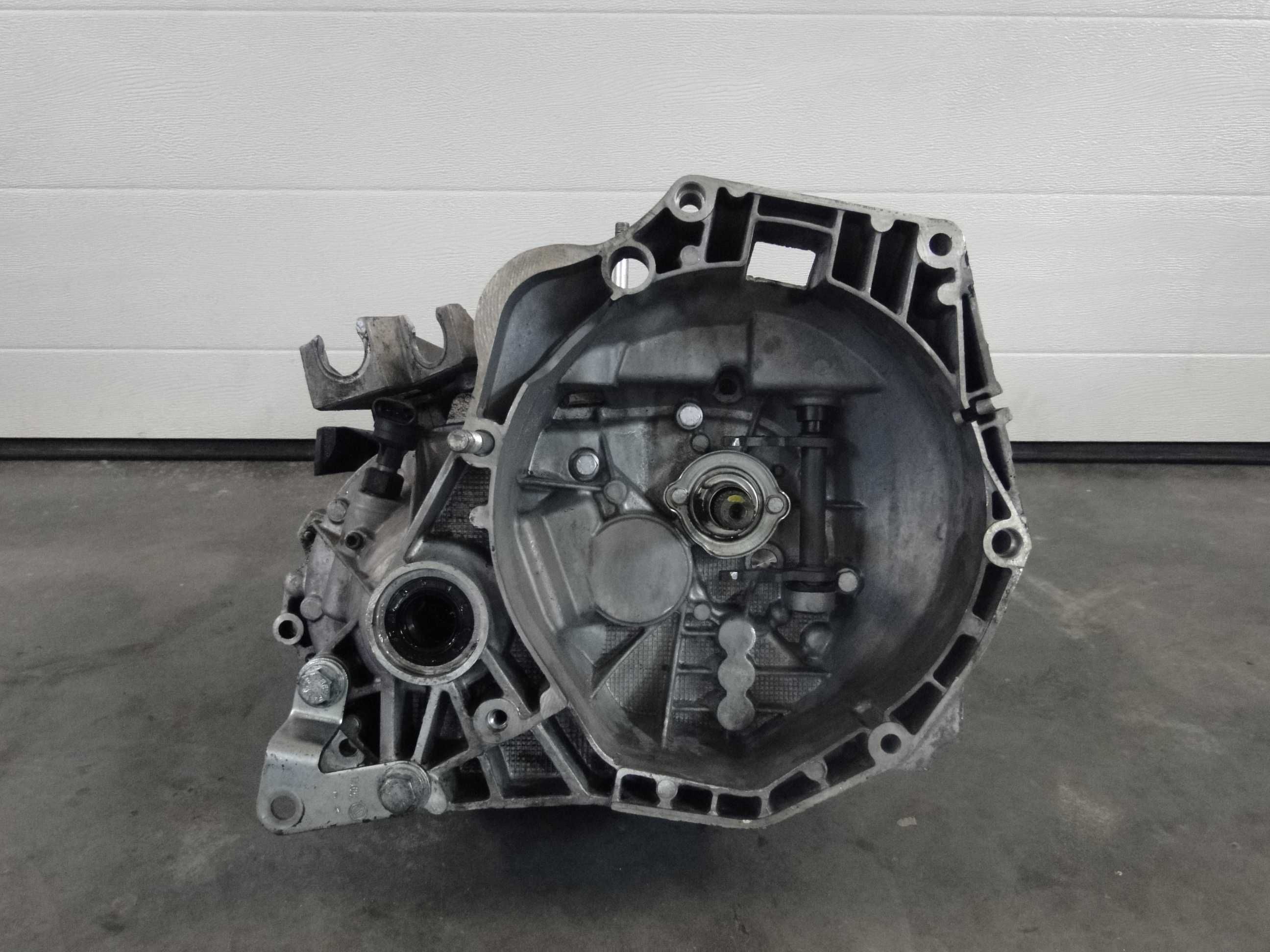 КПП МКПП коробка передач Fiat Linea Doblo 1.3 07-15р. 55211217