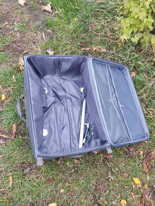 Валіза на колесах