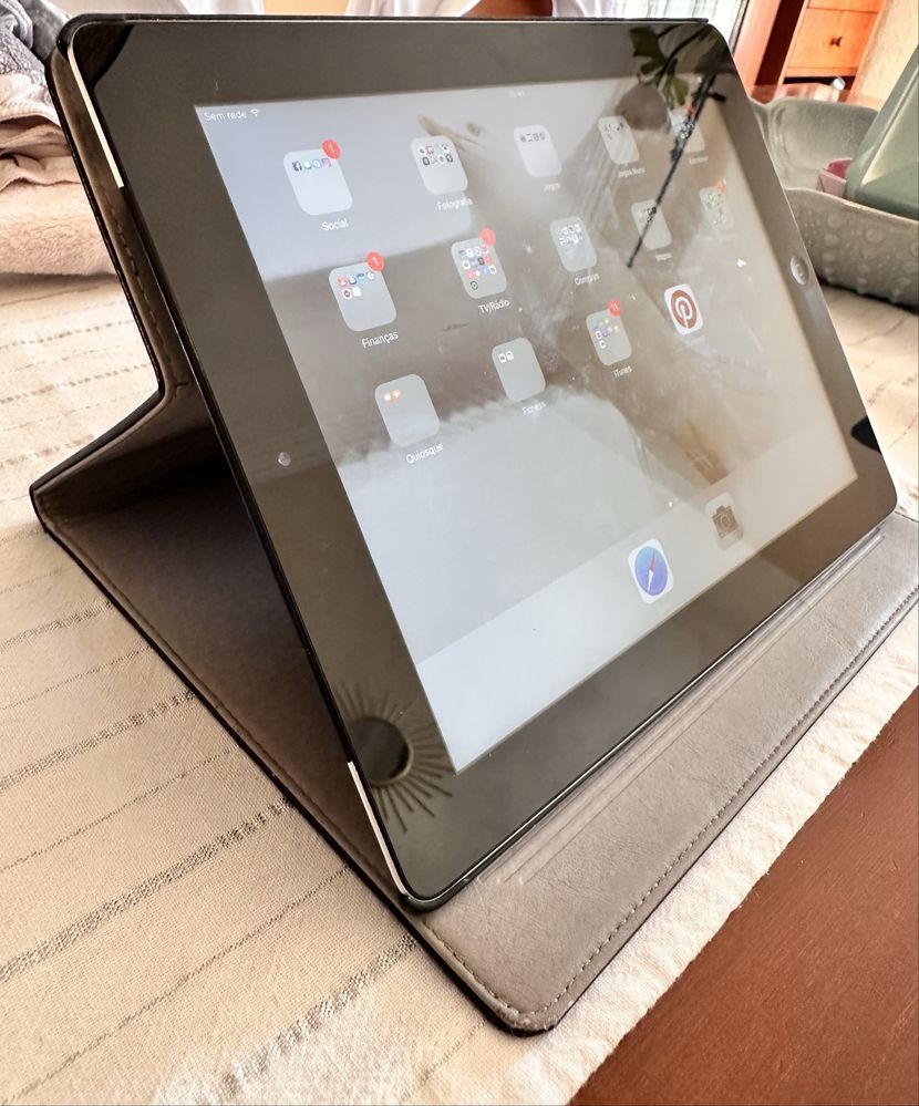 Apple iPad 32GB com capa