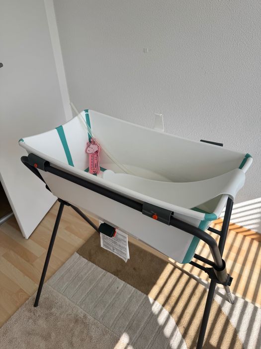 Wanieka ze stelażem i wkładką dla noworodka, fexi bath stokke