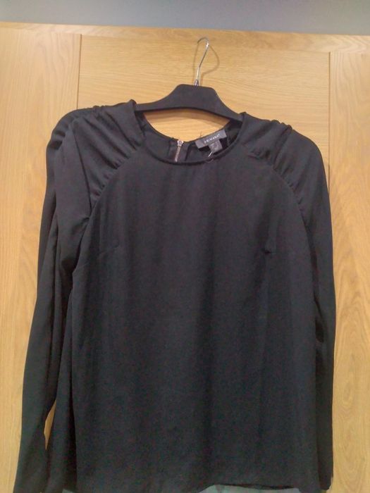 Świetna czarna bluzeczka rozmiar M/L biust 100cm
